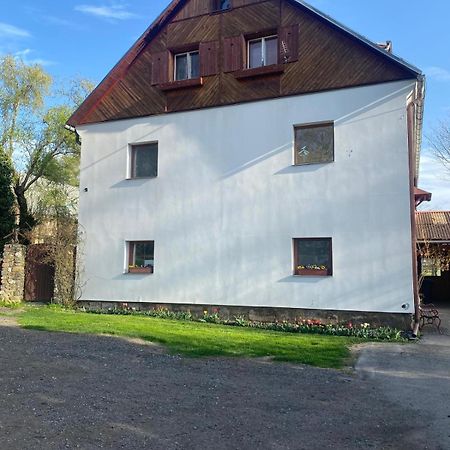 Apartmany Dolni Vitkov Chrastava Exterior foto