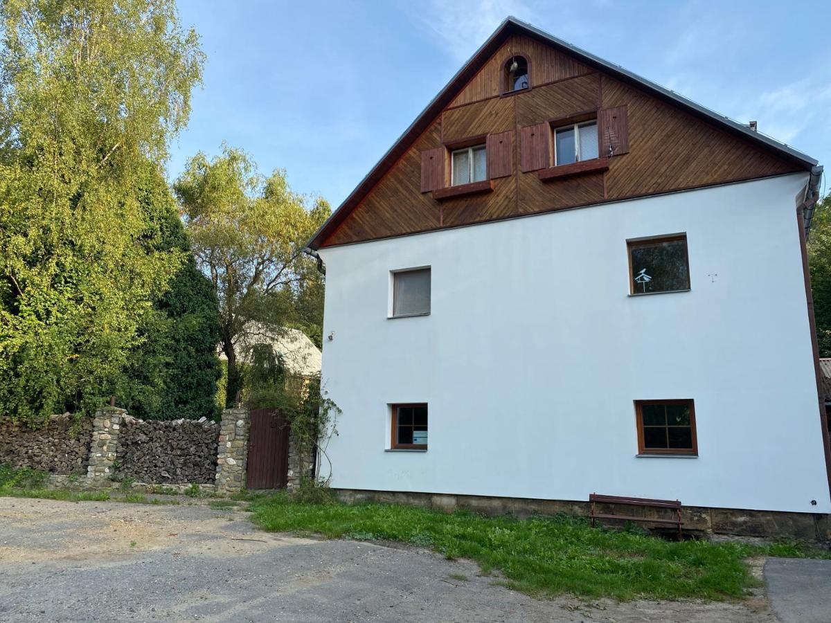 Apartmany Dolni Vitkov Chrastava Exterior foto